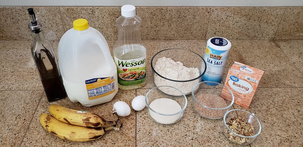 Ingredients for fiber-rich banana bread